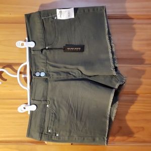 Refuge, army green, mid-rise, shortie shorts